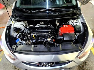 2012 Hyundai Solaris I, серебристый, 650000 рублей, вид 4