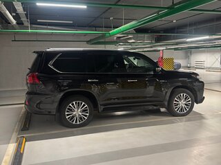 2016 Lexus LX 570 III Рестайлинг 2, чёрный, 8300000 рублей, вид 4
