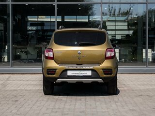 2015 Renault Sandero Stepway II, зелёный, 900000 рублей, вид 4