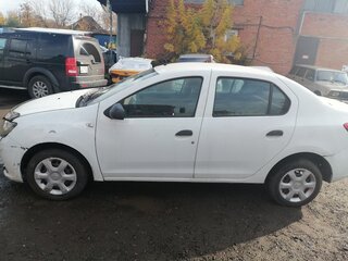 2016 Renault Logan II, белый, 390000 рублей, вид 4
