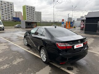 2017 Toyota Camry VII (XV50) Рестайлинг, чёрный, 1650000 рублей, вид 4