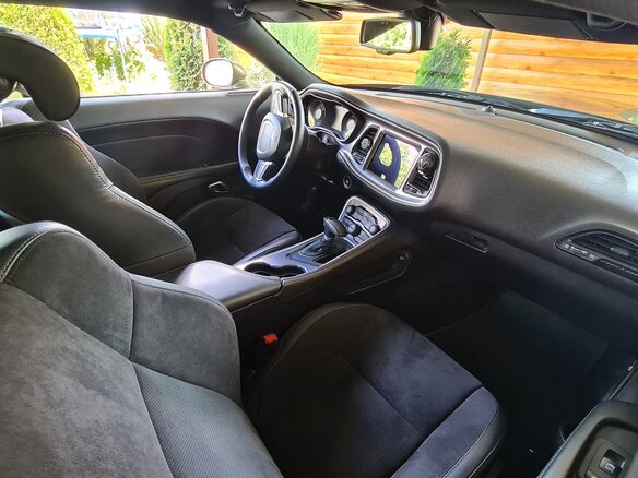 2019 Dodge Challenger III Рестайлинг 2, зелёный, 4750000 рублей - вид 11