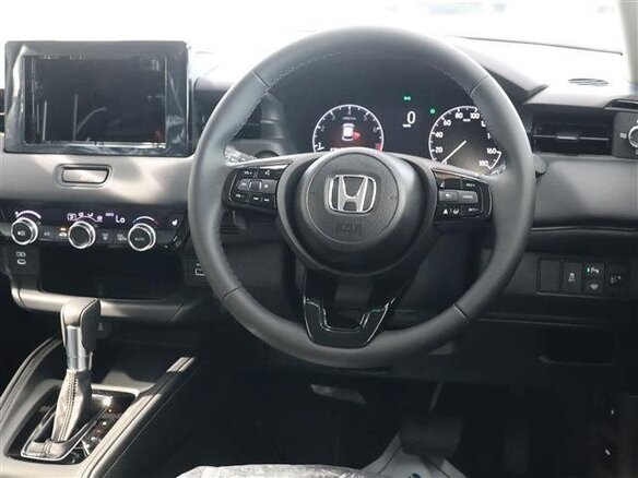 2025 Honda Vezel II Рестайлинг, белый, 2380007 рублей - вид 9