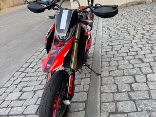 2024 Ducati Hypermotard, красный, 1350000 рублей, вид 2