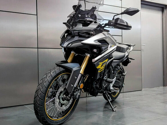 2025 Voge 525DSX, чёрный, 554559 рублей