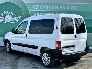 2010 Citroen Berlingo I Рестайлинг, белый, 299000 рублей, вид 5