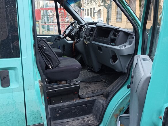 2007 Ford Transit, зелёный, 600000 рублей - вид 9