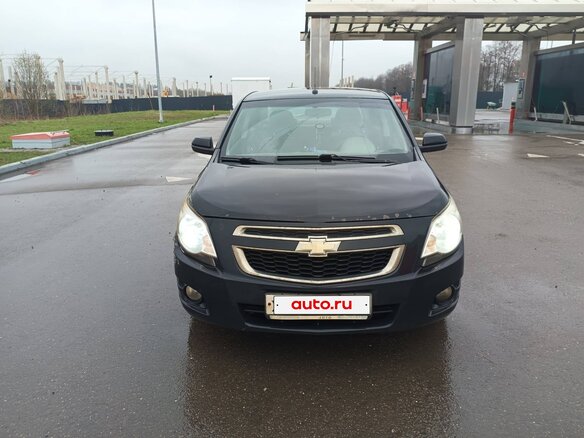 2013 Chevrolet Cobalt II, чёрный, 350000 рублей - вид 1