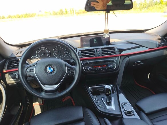 2014 BMW 3 серии 320i xDrive VI (F3x), белый, 1650000 рублей - вид 9