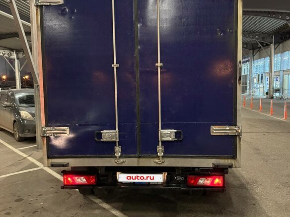 2017 Ford Transit, синий, 1300000 рублей - вид 5