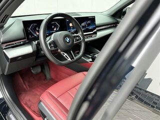 2025 BMW 5 серии Long 530Li VIII (G60/G61/G68), чёрный, 5700000 рублей, вид 2