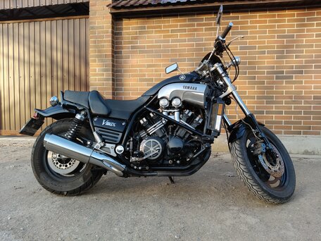 1989 Yamaha V-Max 1200, чёрный, 450000 рублей, вид 3