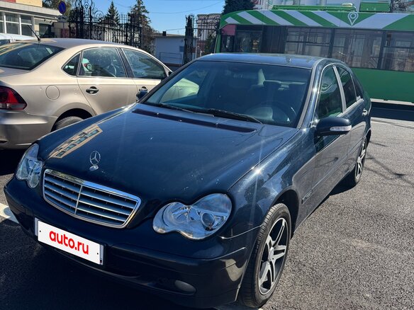 2004 Mercedes-Benz C-Класс 180 II (W203), синий, 699000 рублей - вид 2