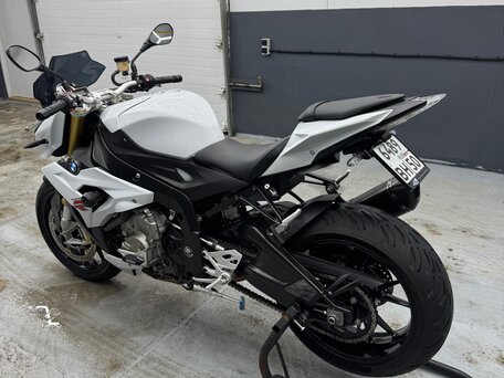 2016 BMW S 1000 R, белый, 980000 рублей, вид 4