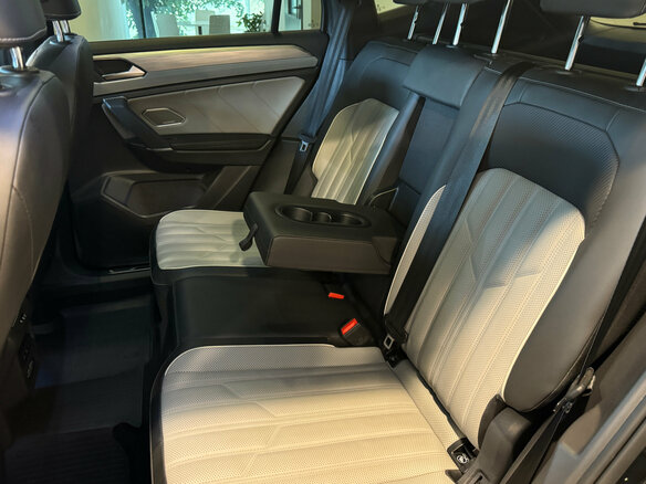 2023 Volkswagen Tayron I Рестайлинг, чёрный, 3600000 рублей - вид 17