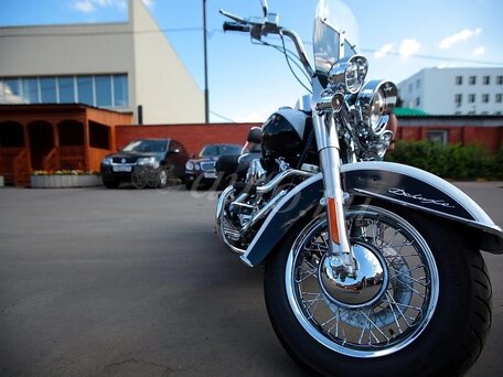 2006 Harley-Davidson Softail Deluxe, белый, 1150000 рублей, вид 2