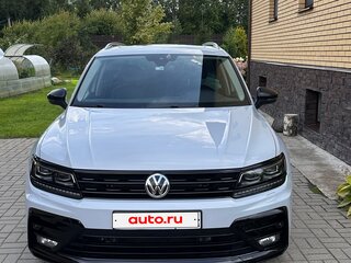2019 Volkswagen Tiguan II, белый, 2800000 рублей, вид 4