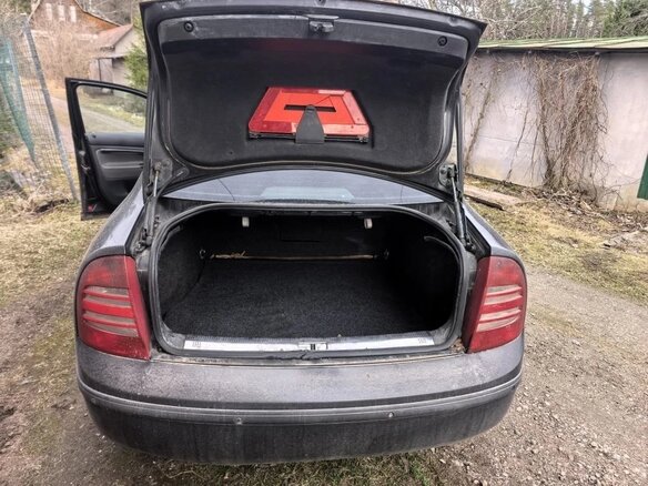 2002 Skoda Superb I, чёрный, 435000 рублей - вид 6