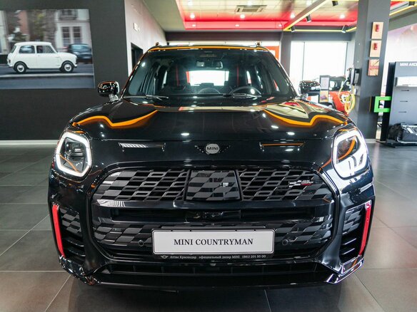2024 Mini Countryman JCW John Cooper Works III, чёрный, 8490000 рублей - вид 2