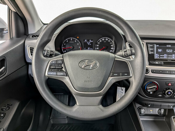 2022 Hyundai Solaris II Рестайлинг, белый, 1499000 рублей - вид 20
