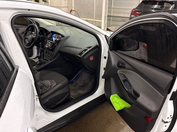 2013 Ford Focus III, белый, 850000 рублей - вид 8
