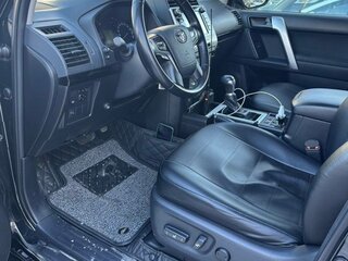 2019 Toyota Land Cruiser Prado 150 Series Рестайлинг 2, чёрный, 5000000 рублей, вид 5