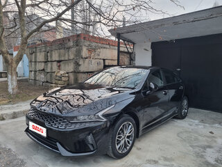 2020 Kia K5 III, чёрный, 2650000 рублей, вид 1