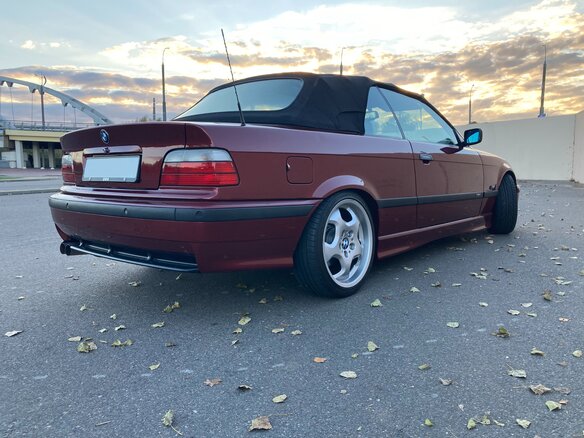 1995 BMW 3 серии 318i III (E36), пурпурный, 1550000 рублей - вид 27