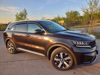 2022 Kia Sorento IV, коричневый, 4550000 рублей, вид 1