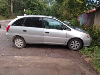 2000 Toyota Nadia, серебристый, 399999 рублей, вид 5