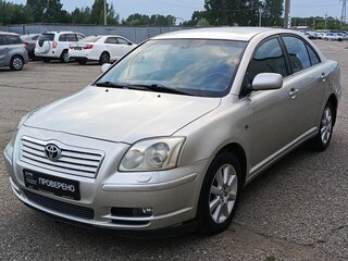 Toyota Avensis II