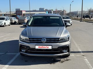 2019 Volkswagen Tiguan II, серебристый, 3650000 рублей, вид 5