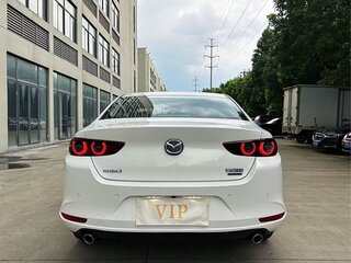 2026 Mazda 3 Axela IV (BP), белый, 1900000 рублей, вид 5
