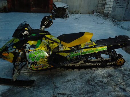 2008 BRP Ski-Doo Summit 800, жёлтый, 550000 рублей, вид 3