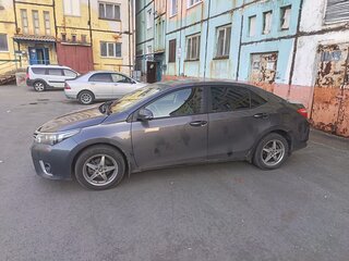 2014 Toyota Corolla XI (E160, E170, E180), серый, 1550000 рублей, вид 1