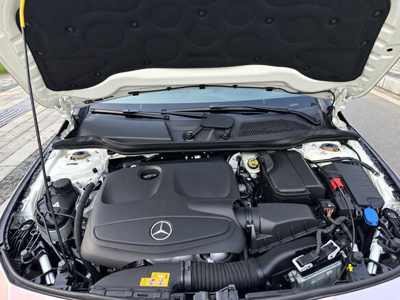 2019 Mercedes-Benz CLA 200 I (C117, X117) Рестайлинг, розовый, 1760000 рублей - вид 19