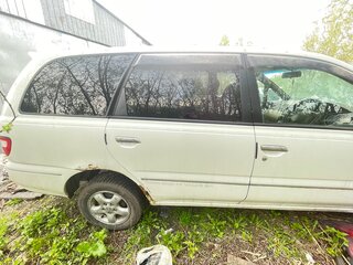 1998 Nissan Presage I, белый, 300000 рублей, вид 5