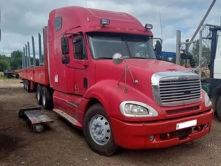 2003 Freightliner Columbia, красный, 900000 рублей, вид 3