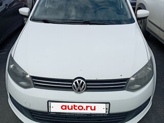 2013 Volkswagen Polo V, белый, 490000 рублей, вид 3