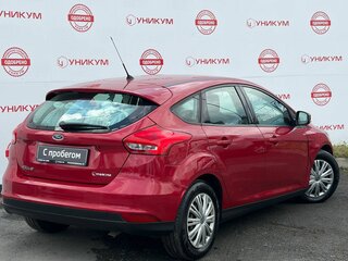 2016 Ford Focus III Рестайлинг, красный, 888000 рублей, вид 5