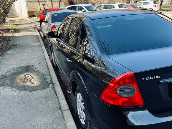 2011 Ford Focus II Рестайлинг, чёрный, 670000 рублей - вид 10