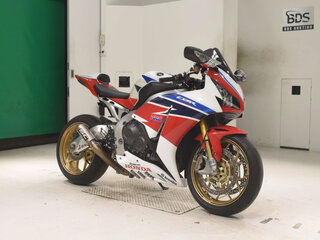2016 Honda CBR 1000 RR/RA Fireblade, красный, 1200000 рублей, вид 3