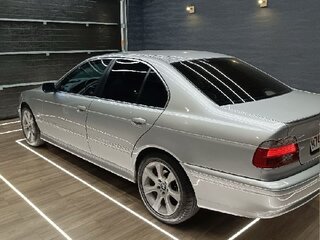 2001 BMW 5 серии 525i IV (E39) Рестайлинг, серебристый, 1500000 рублей, вид 4
