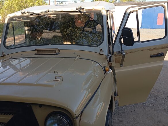 1996 УАЗ 3151, жёлтый, 250000 рублей