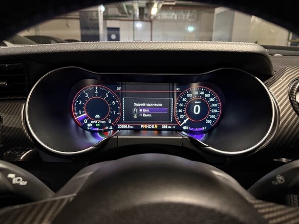2022 Ford Mustang VI Рестайлинг, чёрный, 5900000 рублей - вид 4