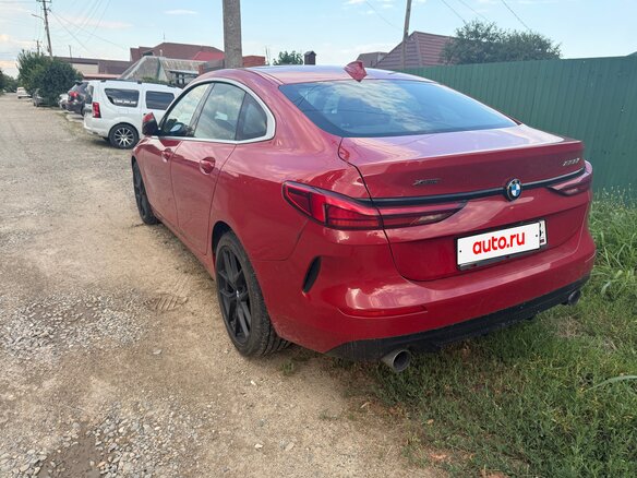 2020 BMW 2 серии Gran Coupe 228i xDrive F44, красный, 2850000 рублей - вид 2