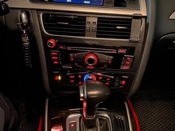 2013 Audi A4 IV (B8) Рестайлинг, чёрный, 1080000 рублей - вид 6