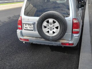 2004 Mitsubishi Montero III, серебристый, 1200000 рублей, вид 4
