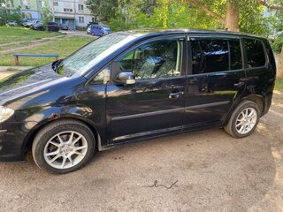 2007 Volkswagen Touran I Рестайлинг, чёрный, 600000 рублей, вид 4
