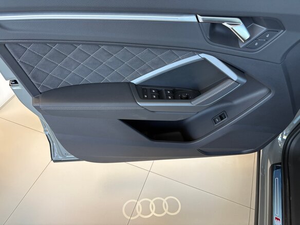 2026 Audi Q3 45 TFSI II (F3), серый - вид 10